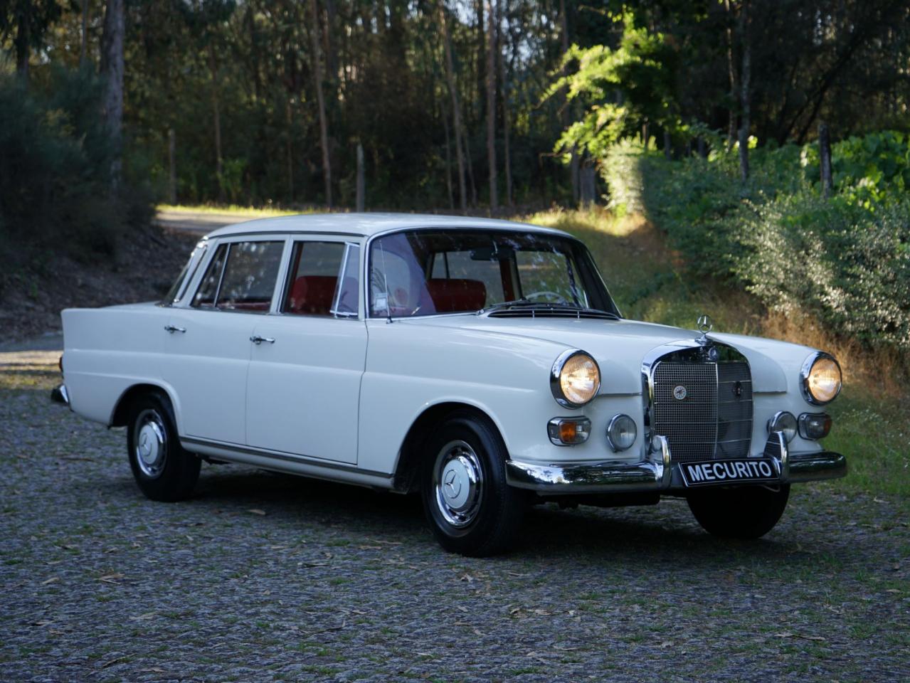 1965 Mercedes - Benz Benz 200 D