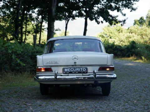 1965 Mercedes - Benz Benz 200 D