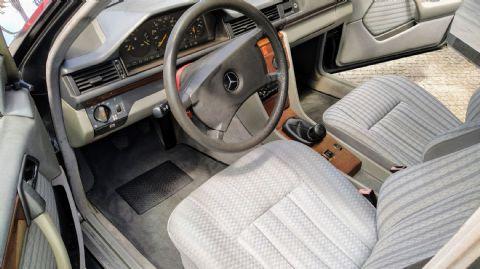 1990 Mercedes - Benz Benz 250 D