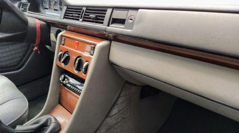 1990 Mercedes - Benz Benz 250 D