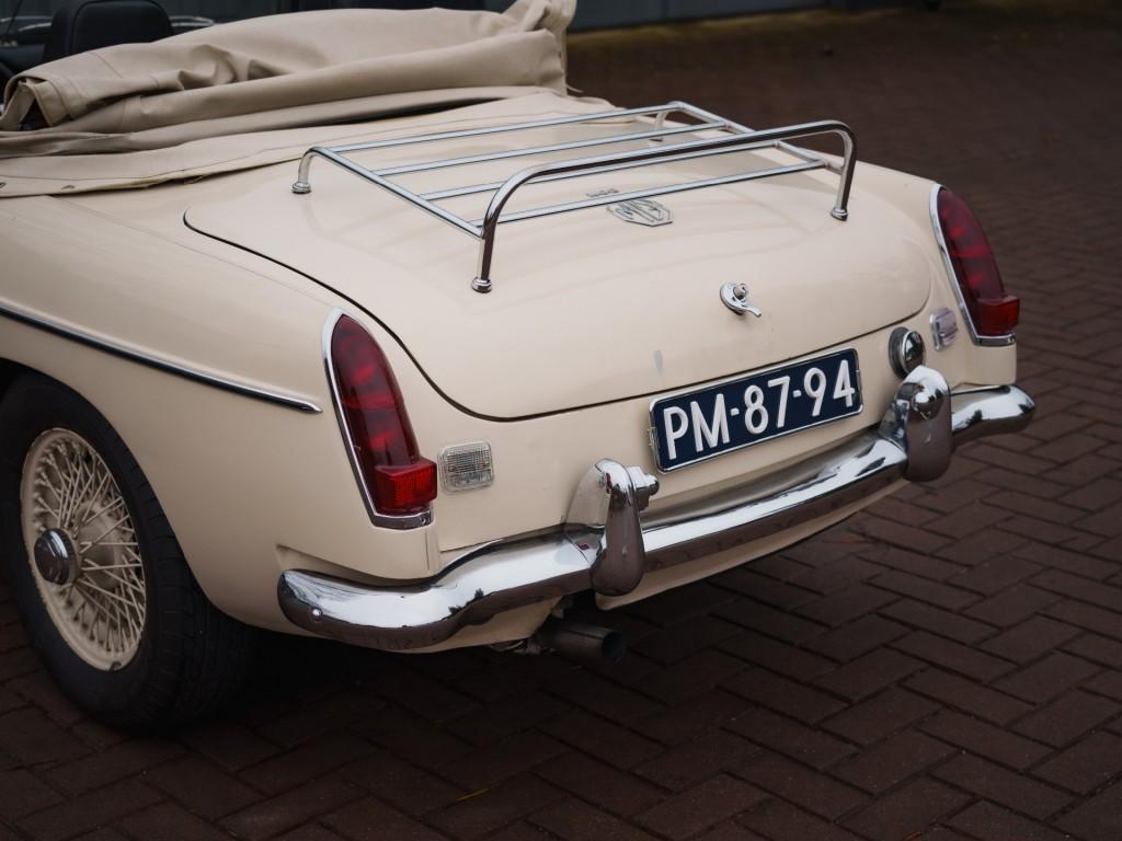 1969 MG B