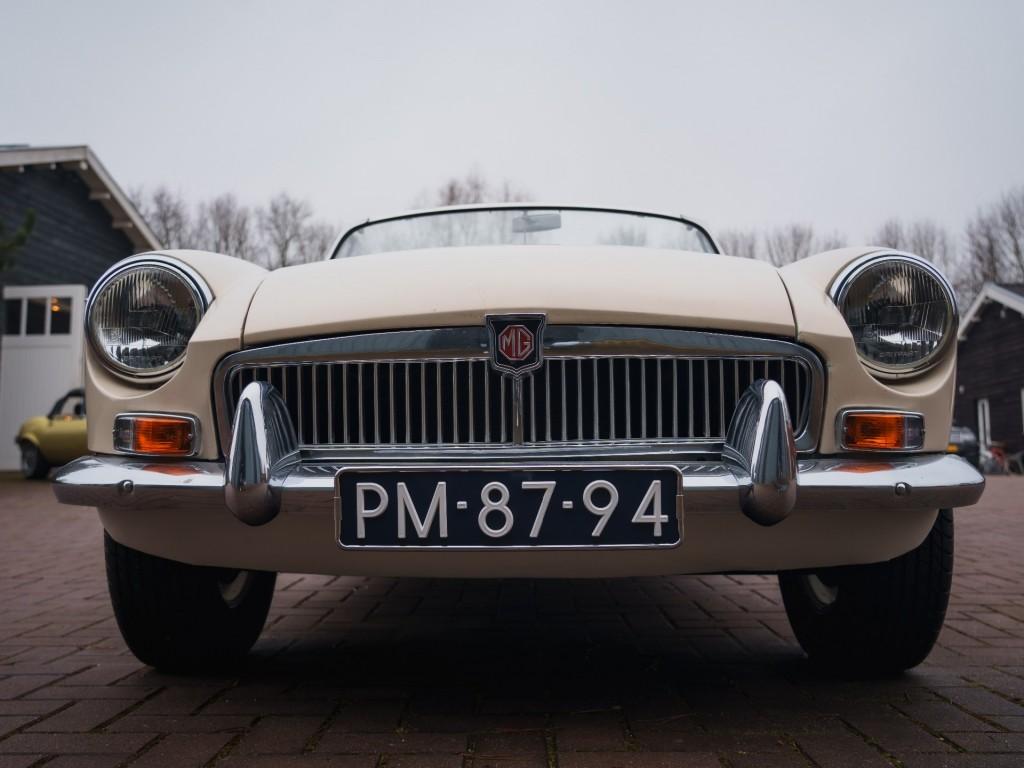 1969 MG B