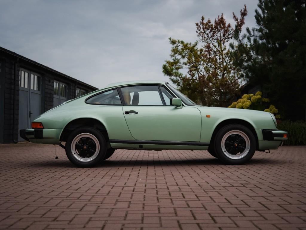 1975 Porsche 911