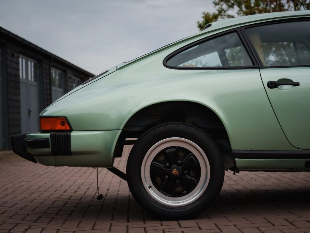 1975 Porsche 911