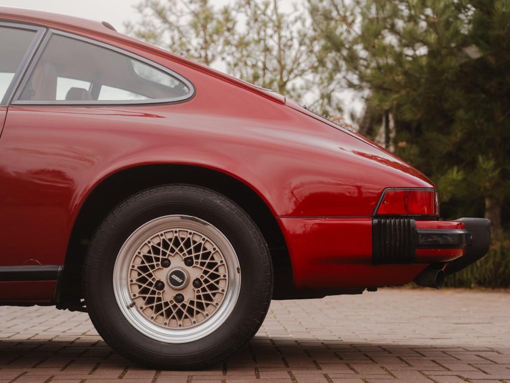 1975 Porsche 911