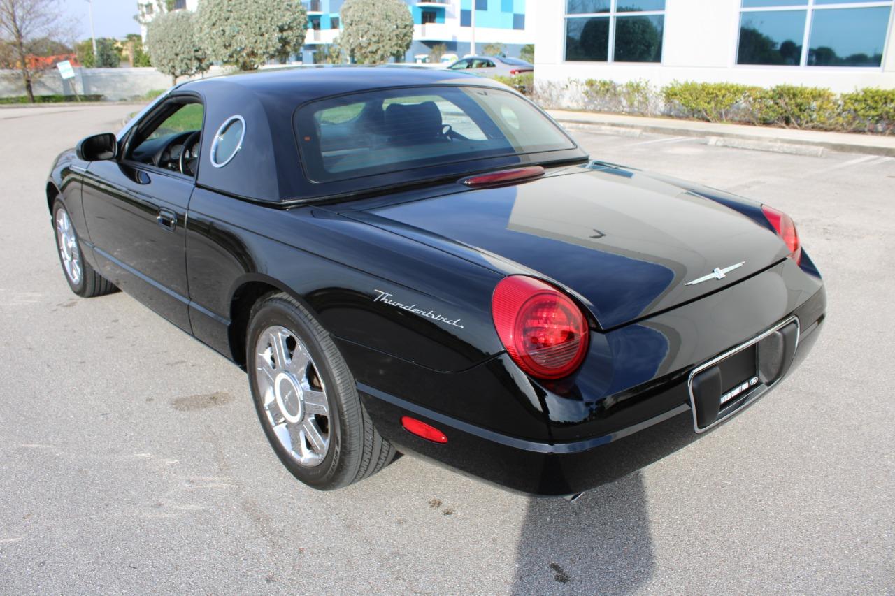 2005 Ford Thunderbird