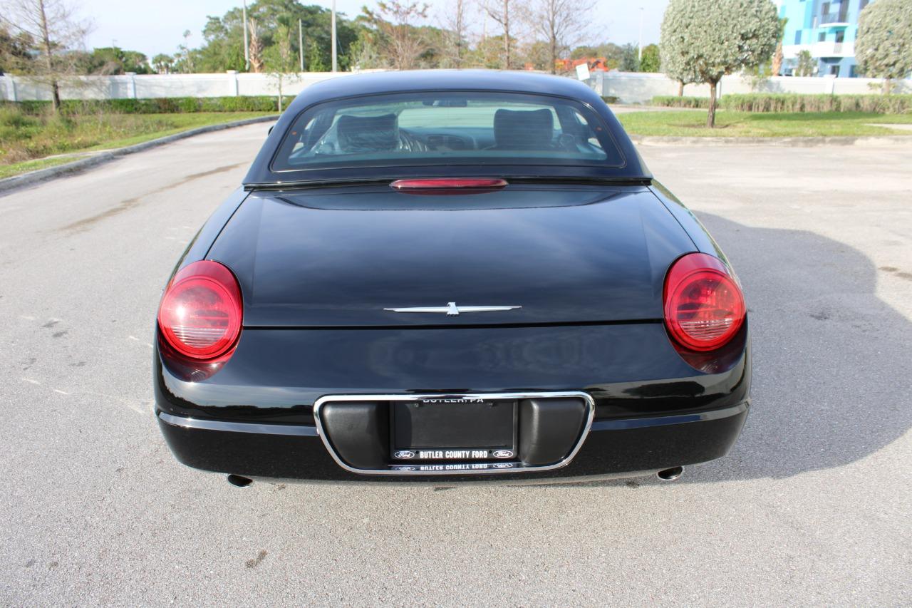 2005 Ford Thunderbird