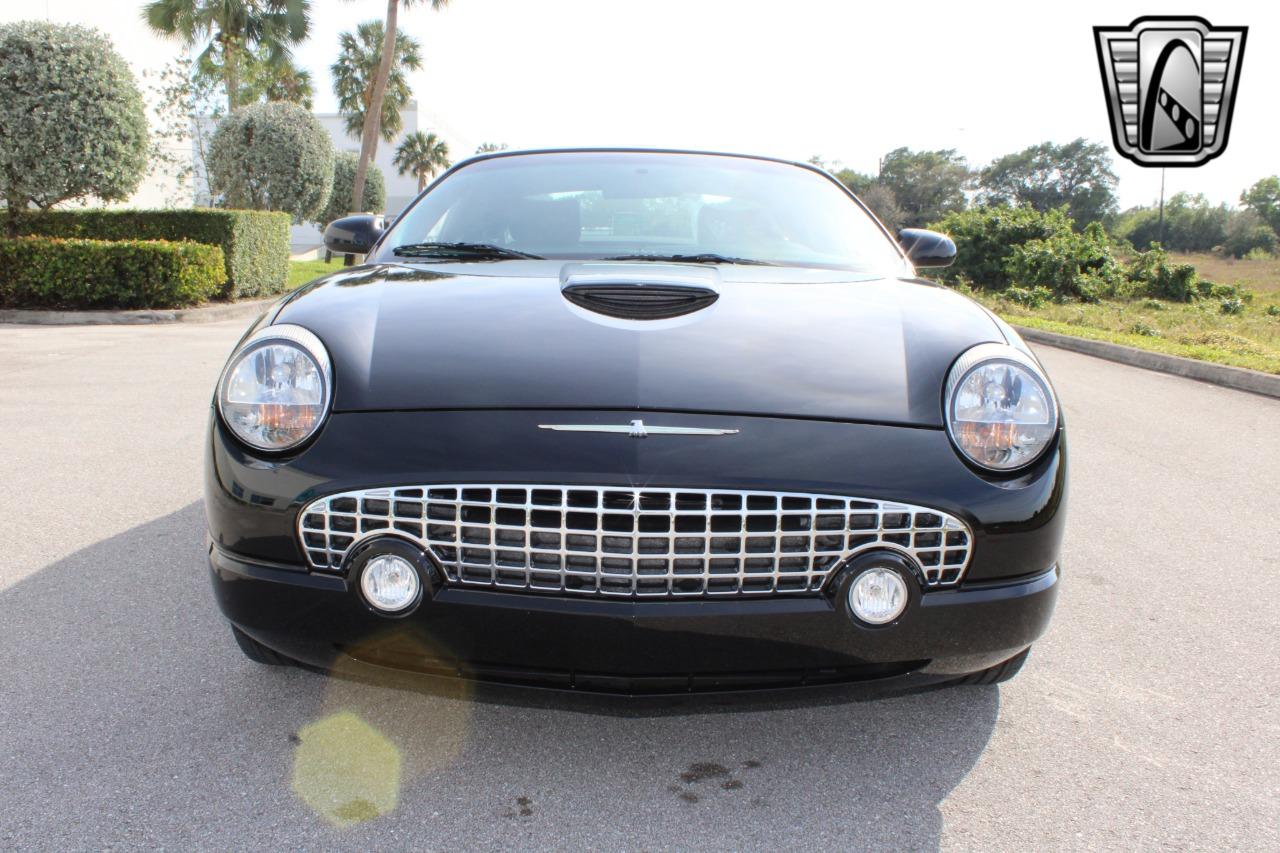 2005 Ford Thunderbird