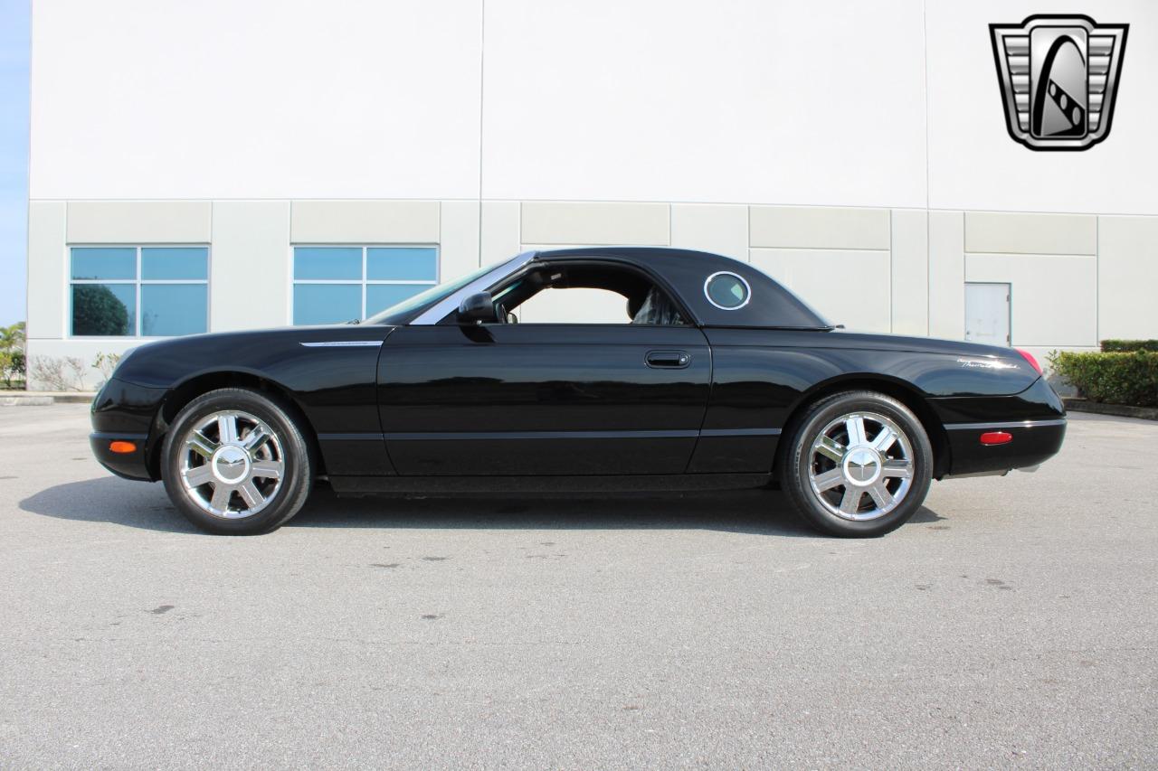 2005 Ford Thunderbird