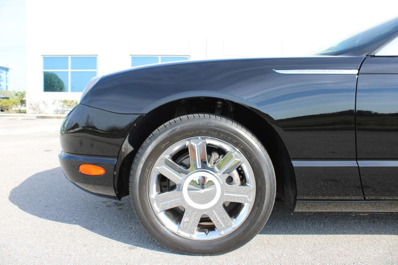 2005 Ford Thunderbird