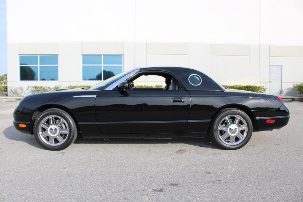 2005 Ford Thunderbird