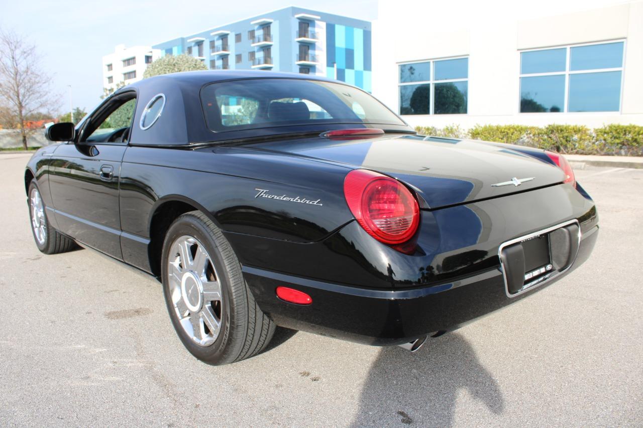 2005 Ford Thunderbird