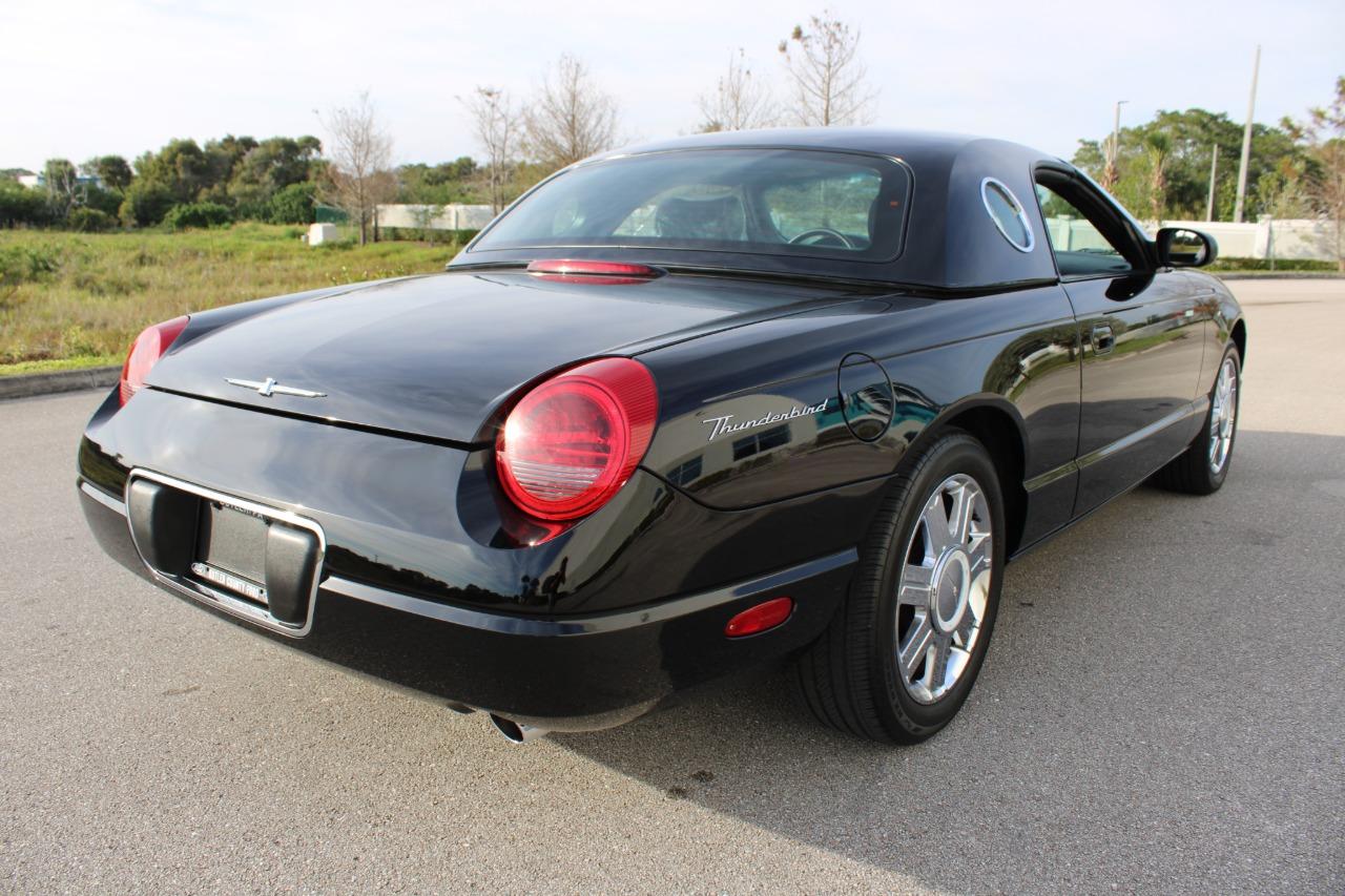 2005 Ford Thunderbird