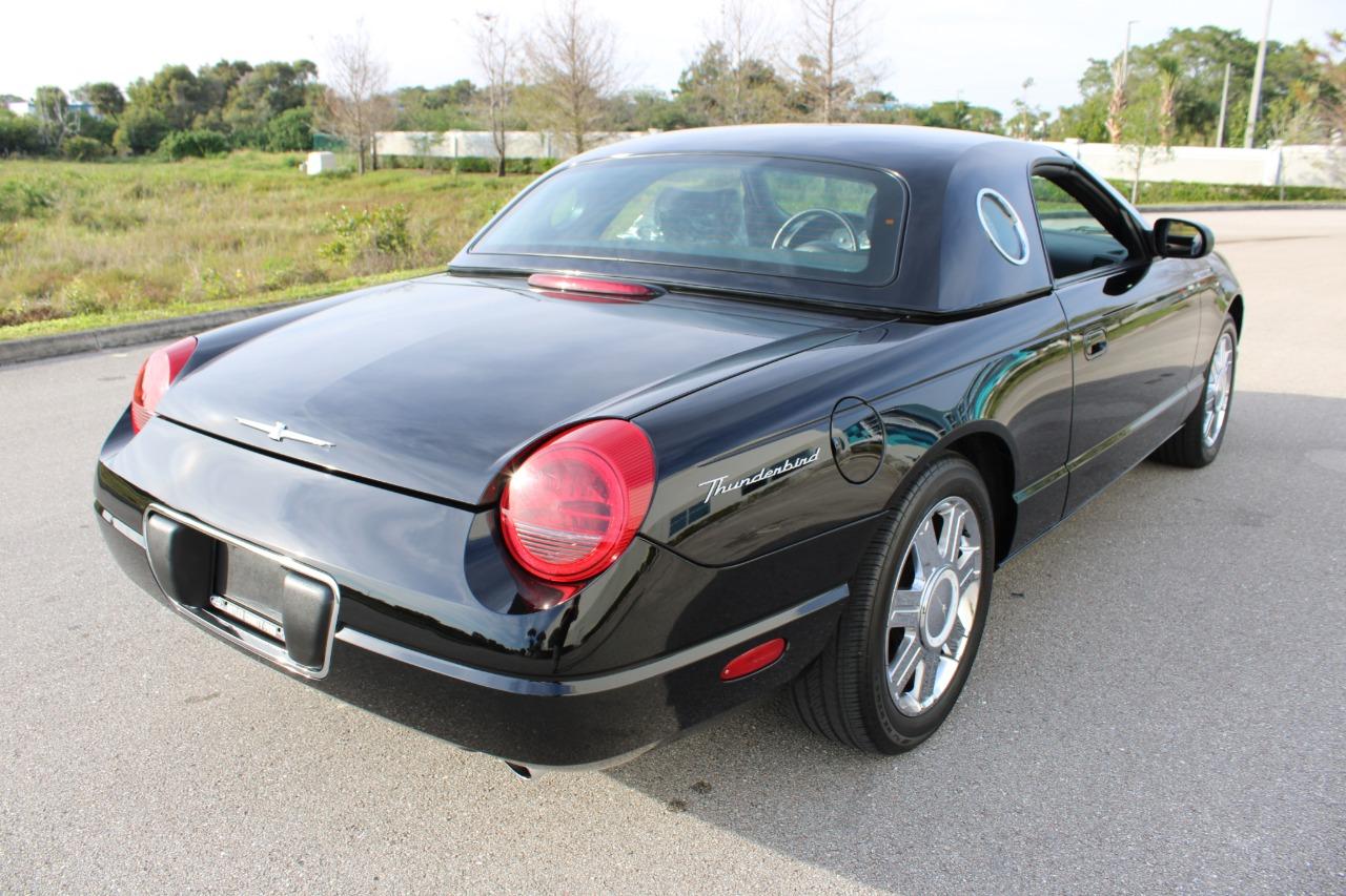 2005 Ford Thunderbird