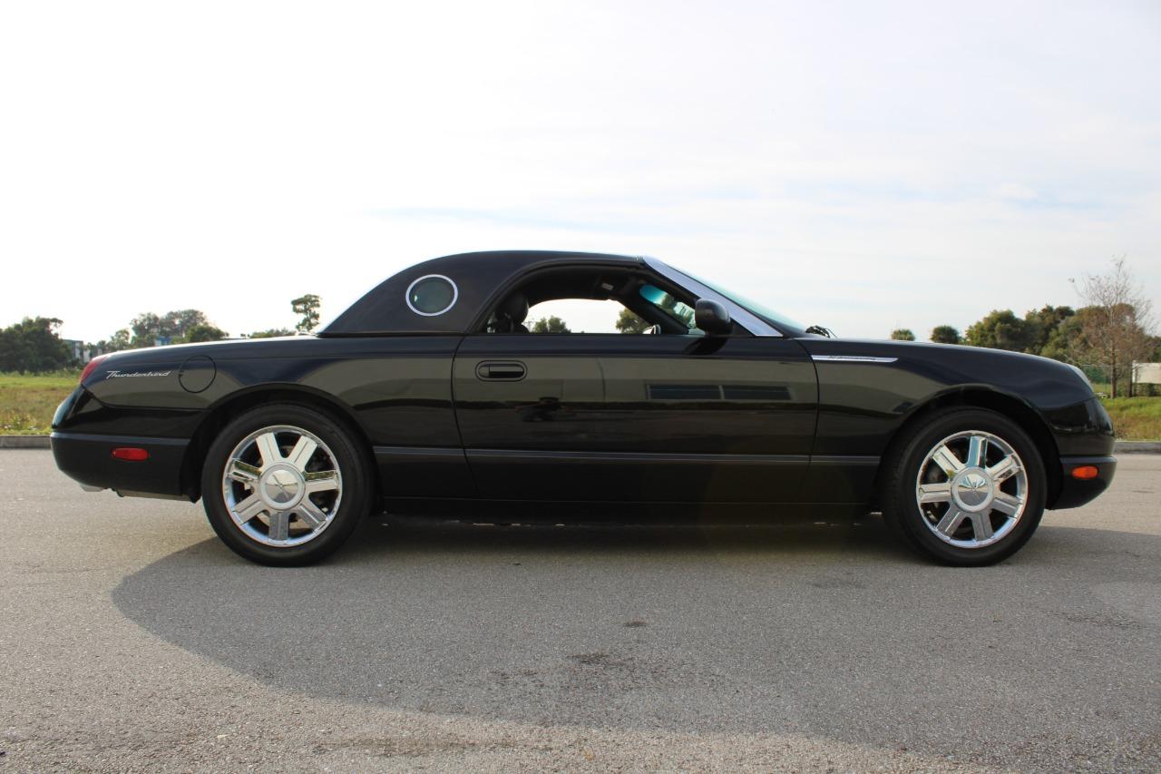 2005 Ford Thunderbird