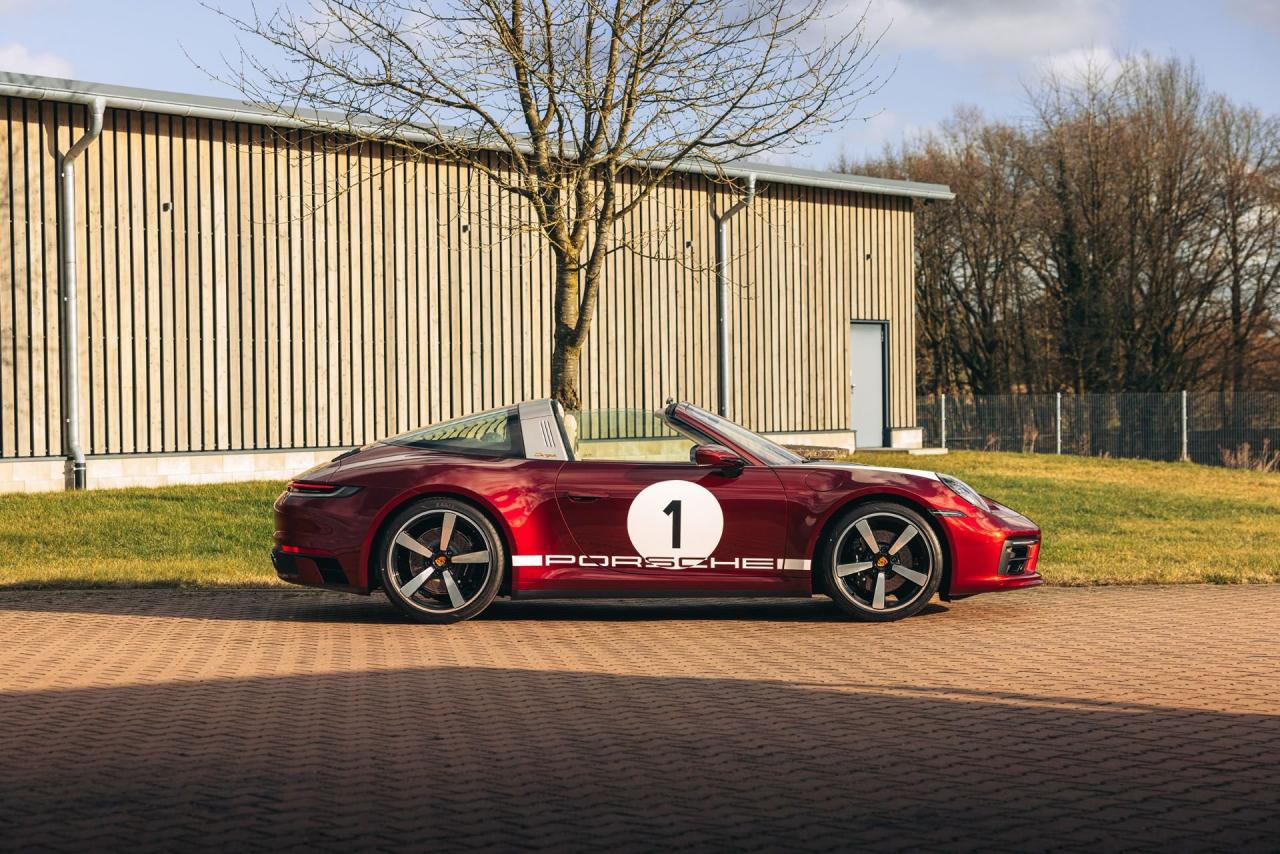 2021 Porsche 911 Targa 4S Heritage Design Edition