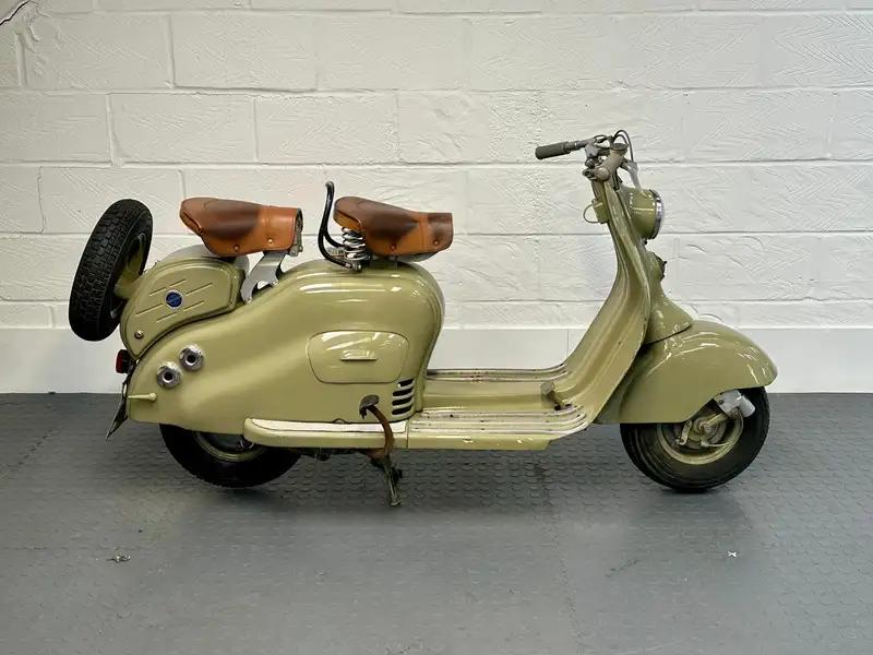 1951 Innocenti LAMBRETTA LC125