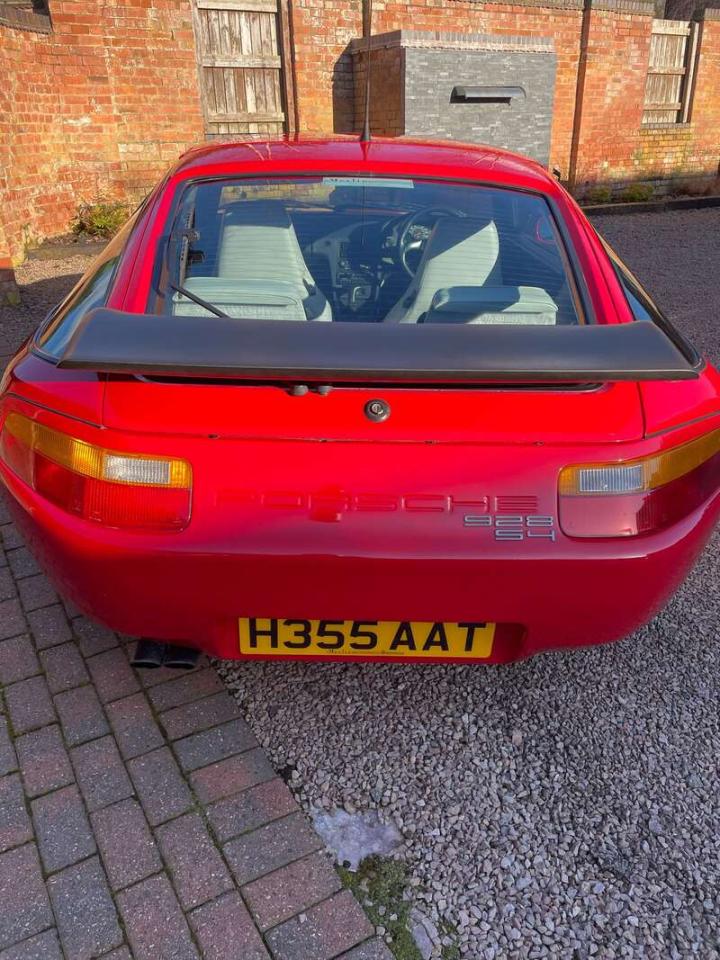 1991 Porsche 928 S4 AUTO