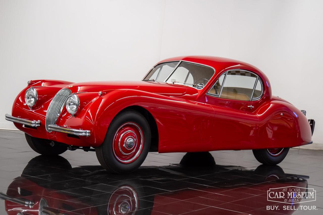 1952 Jaguar XK120 Fixed Head