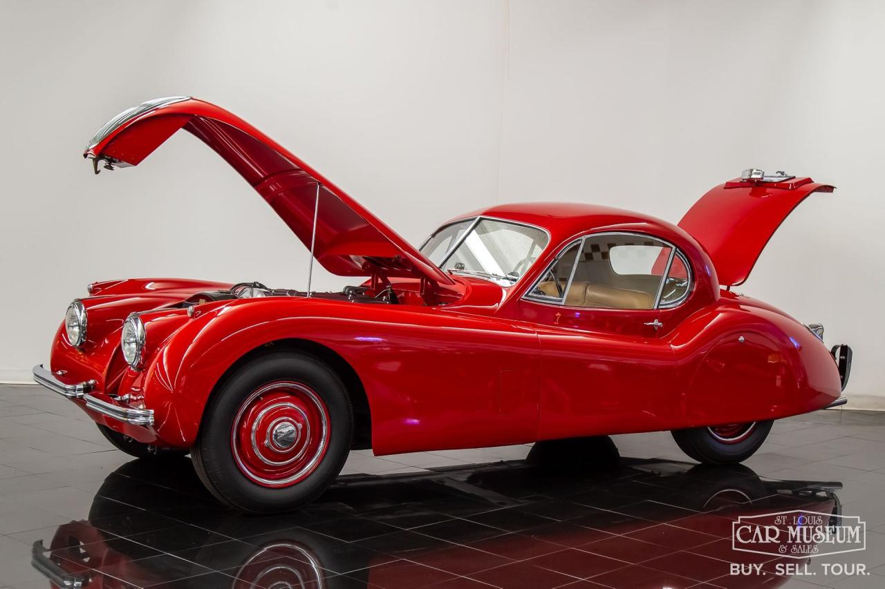 1952 Jaguar XK120 Fixed Head