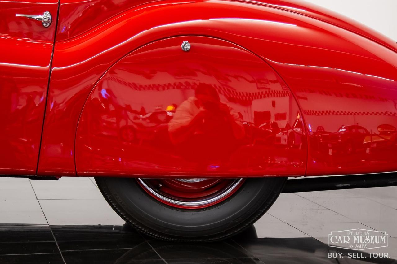 1952 Jaguar XK120 Fixed Head