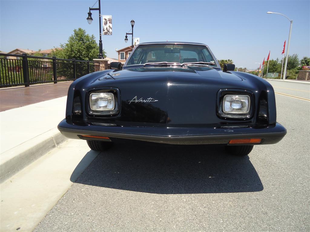 1984 Studebaker Avanti black