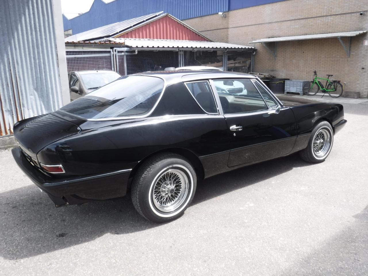 1984 Studebaker Avanti black