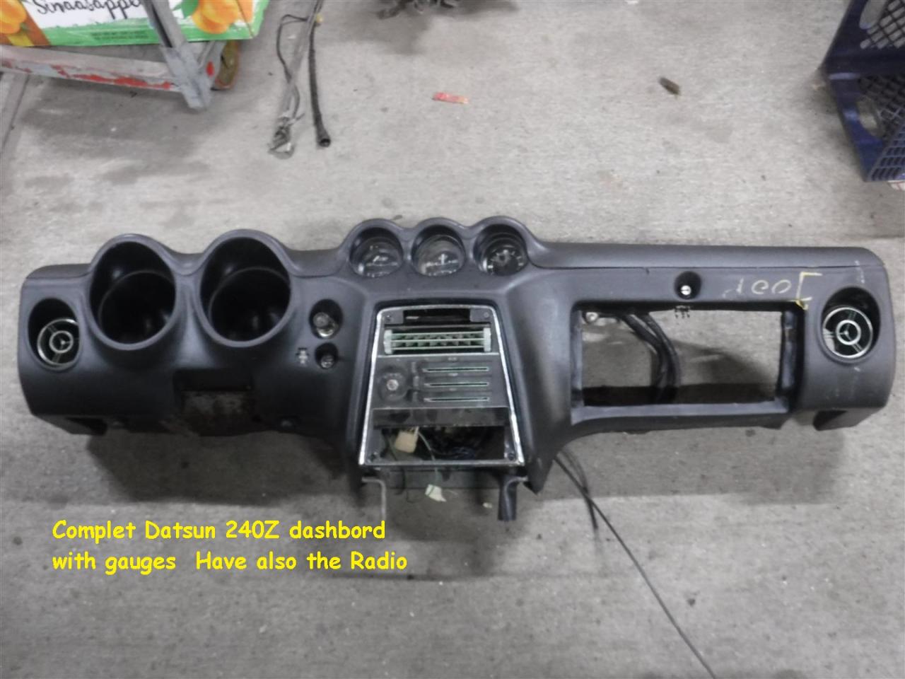 1974 Datsun parts 240Z dash