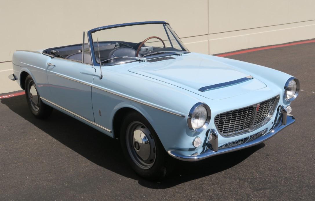 1961 Fiat 1500S spider blue