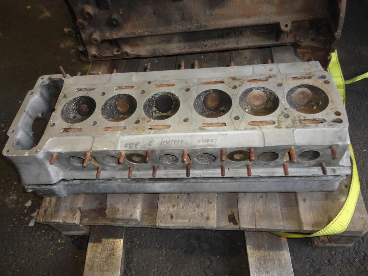 1900 Jaguar parts engine heads