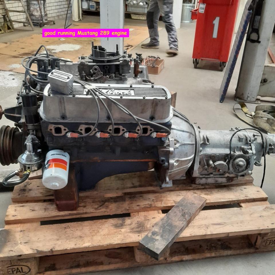 1900 Ford engines / parts 289 engine plus gearbox