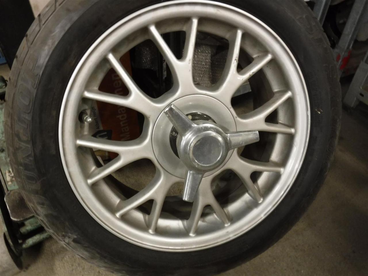 1900 Volvo parts wheels