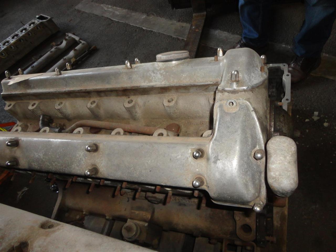 1900 Jaguar parts E-type engine 3.8 liter