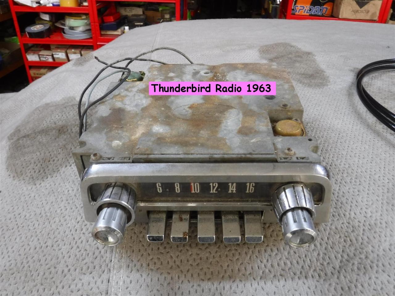 1900 Ford engines / parts T-bird radio