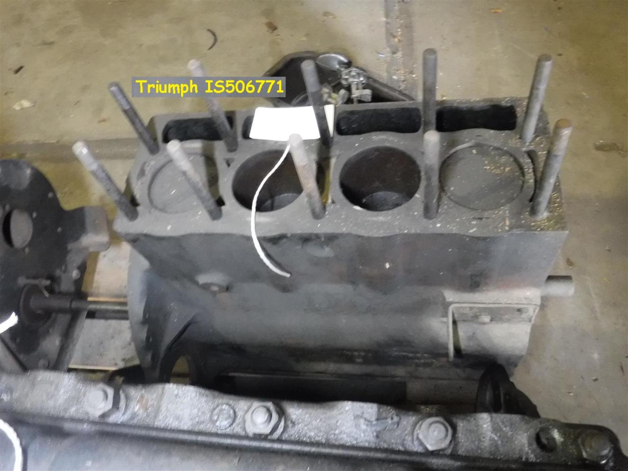 1900 Triumph engine IS506771