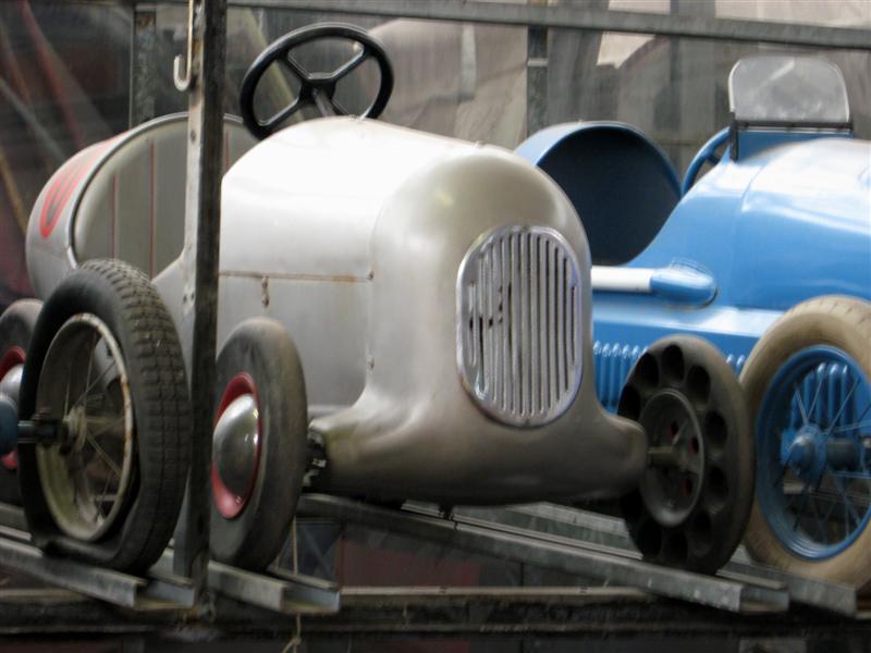 1900 Mercedes - Benz pedal car