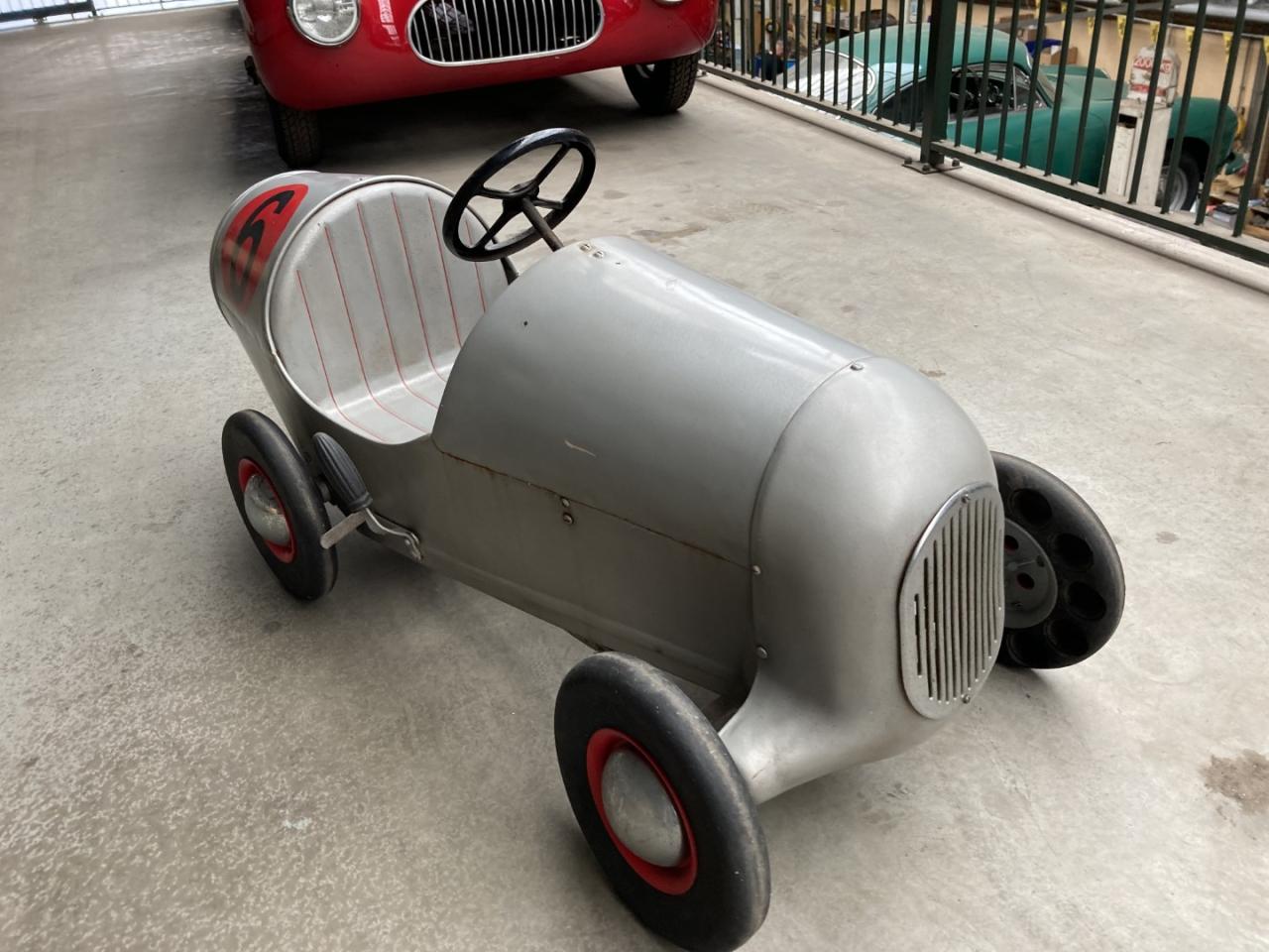 1900 Mercedes - Benz pedal car