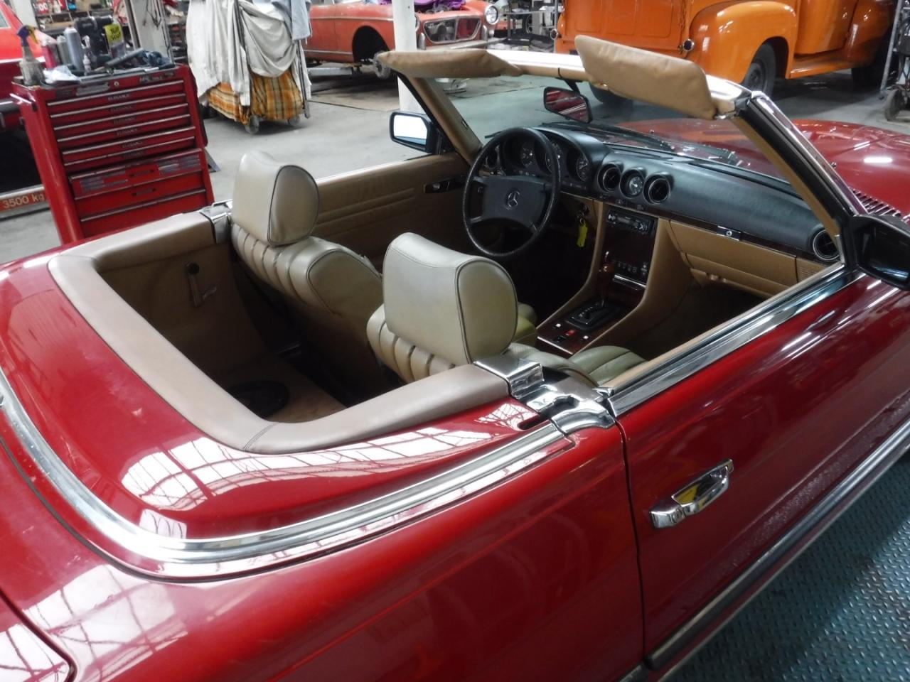 1985 Mercedes - Benz 380SL W107 Roadster red