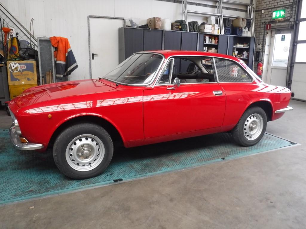 1972 Alfa Romeo Bertone 1300 GT jr  restored