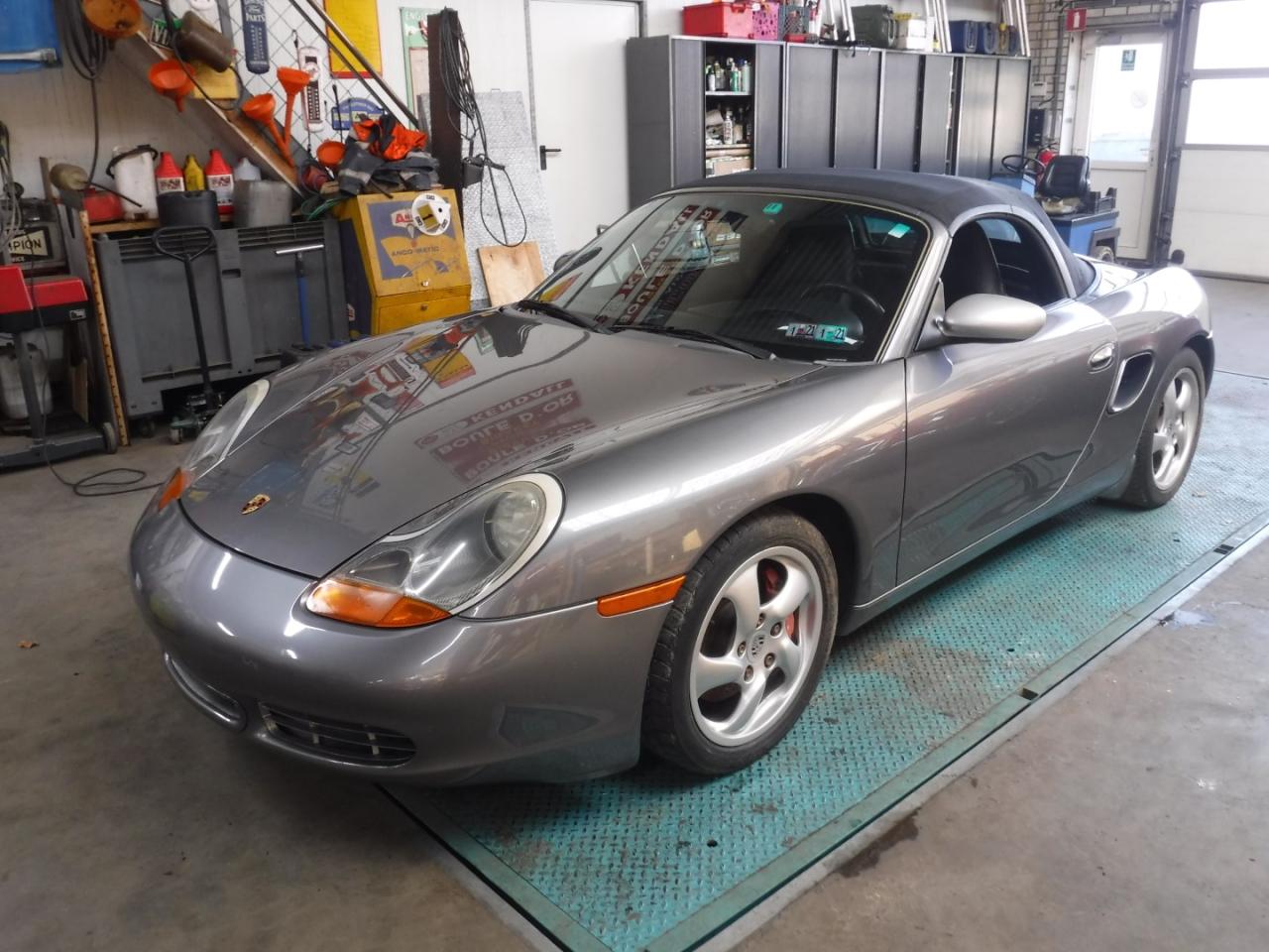 2002 Porsche Boxster S  no. 4185