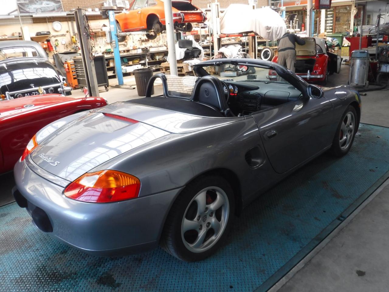 2002 Porsche Boxster S  no. 4185