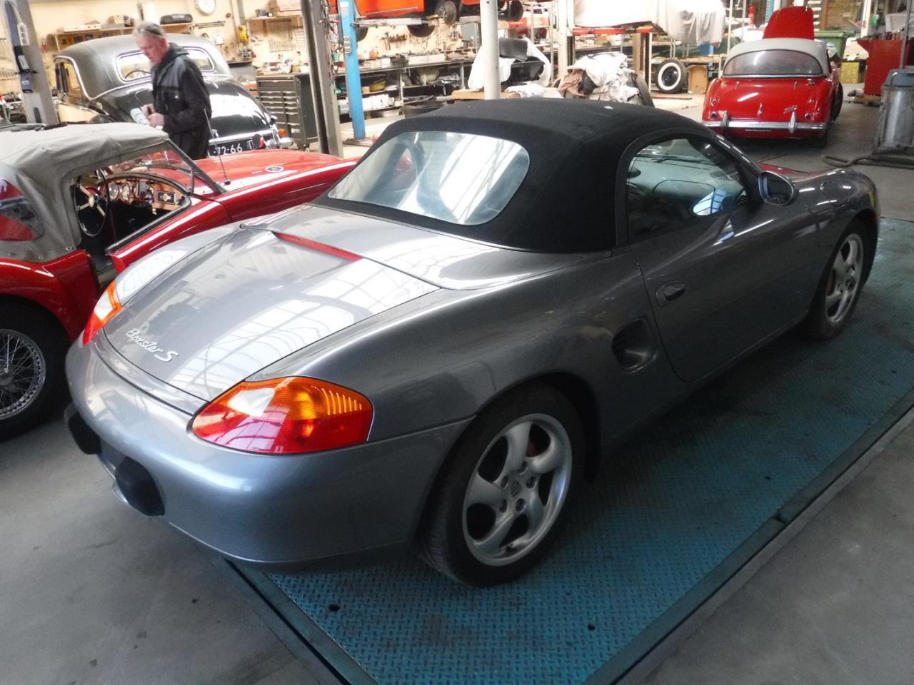 2002 Porsche Boxster S  no. 4185