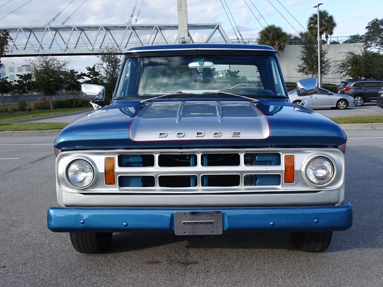 1968 Dodge D100