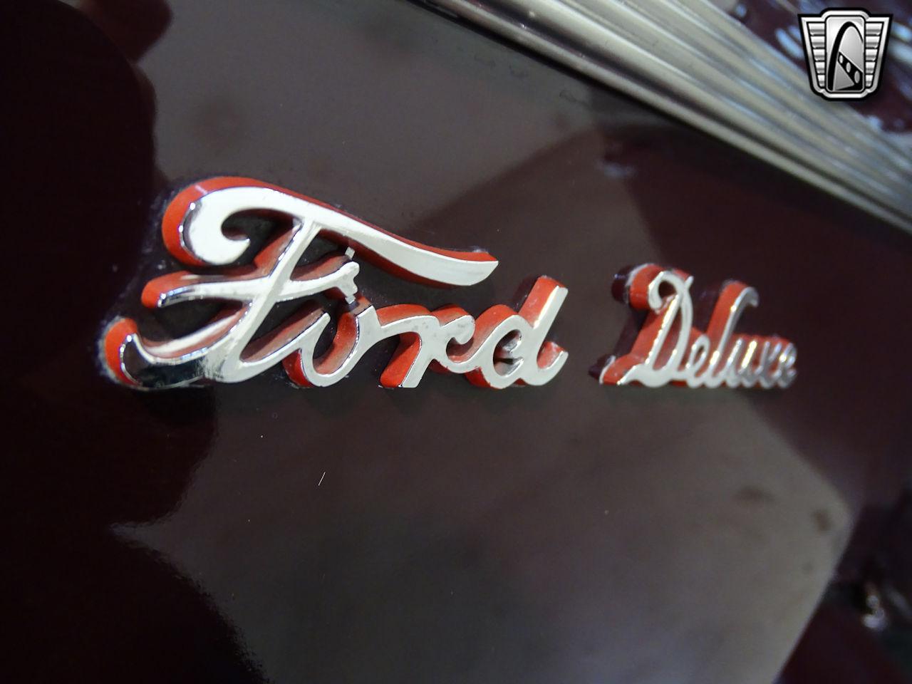 1940 Ford Deluxe