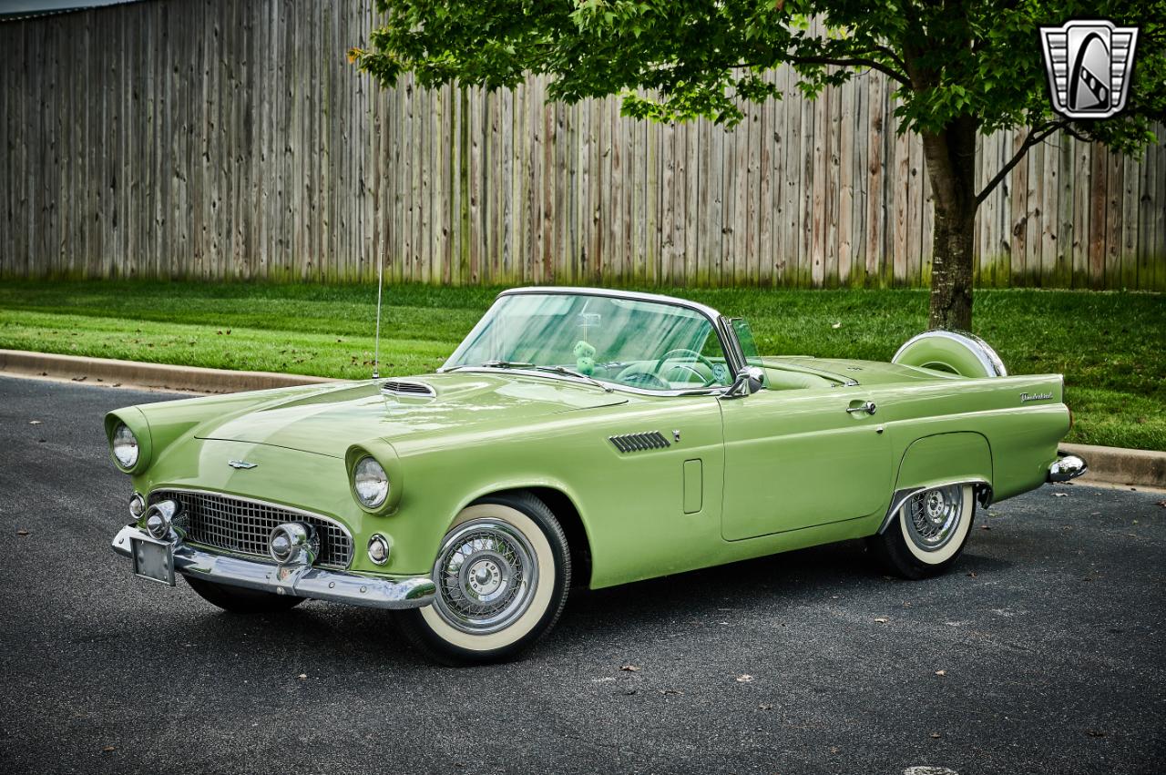 1956 Ford Thunderbird