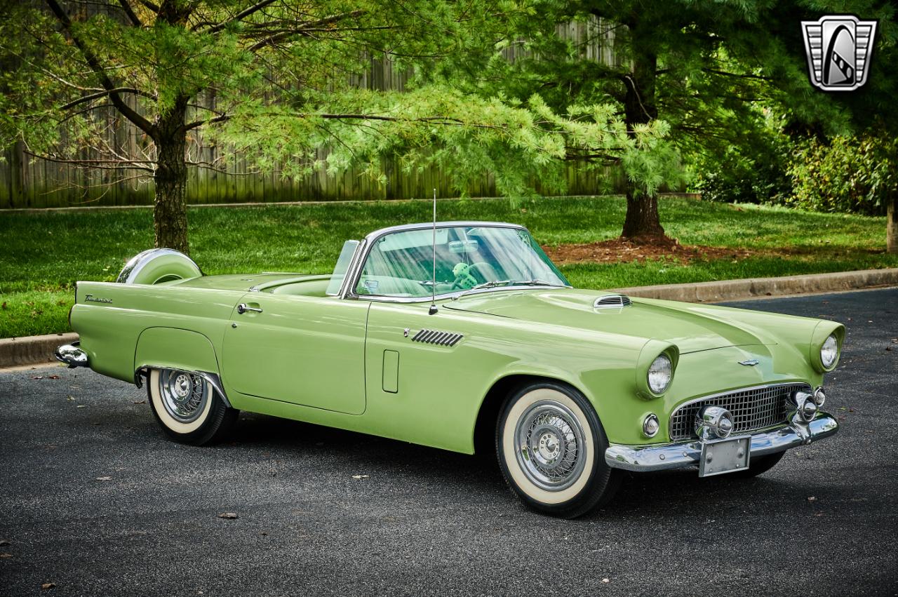 1956 Ford Thunderbird