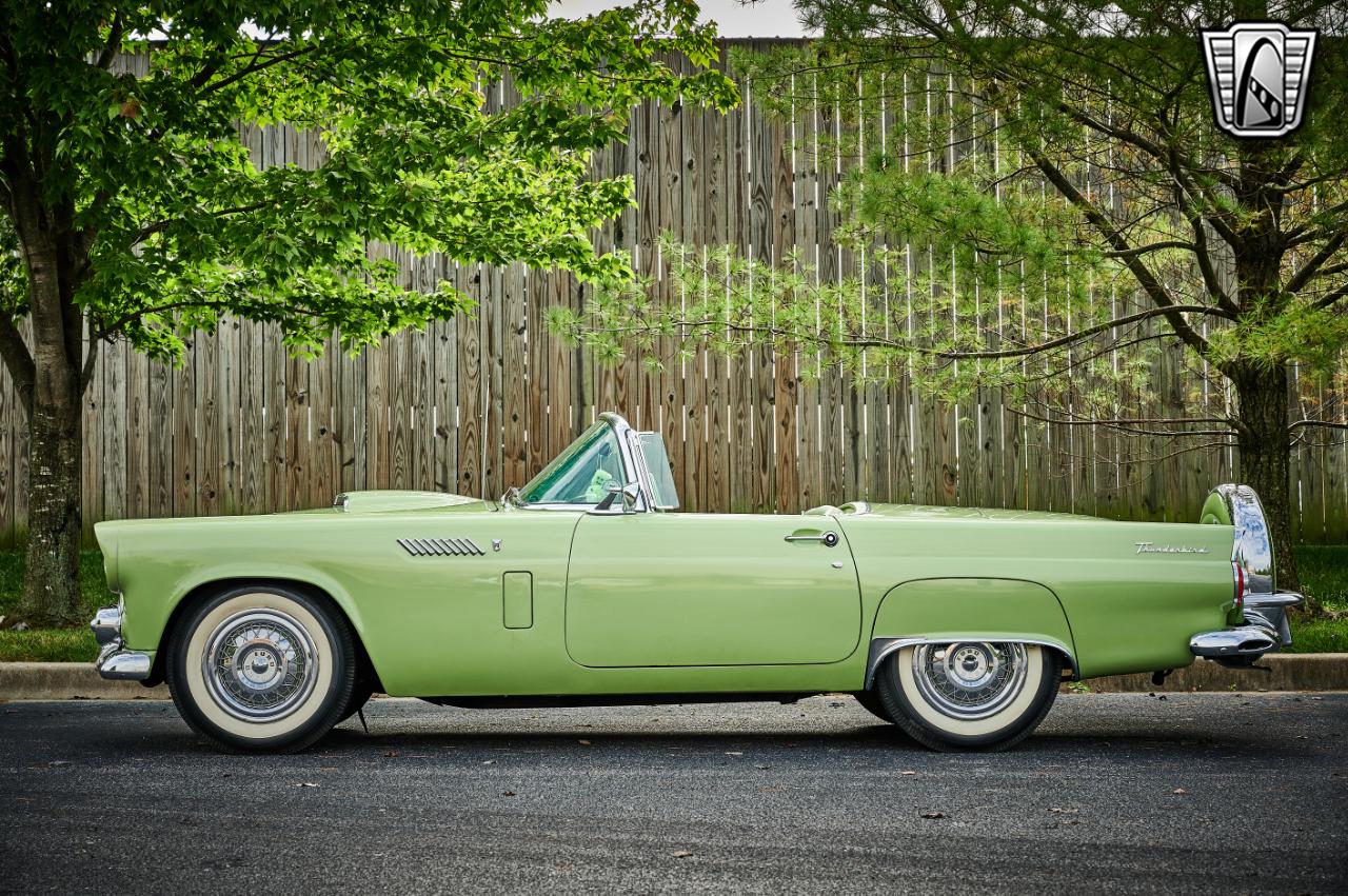 1956 Ford Thunderbird