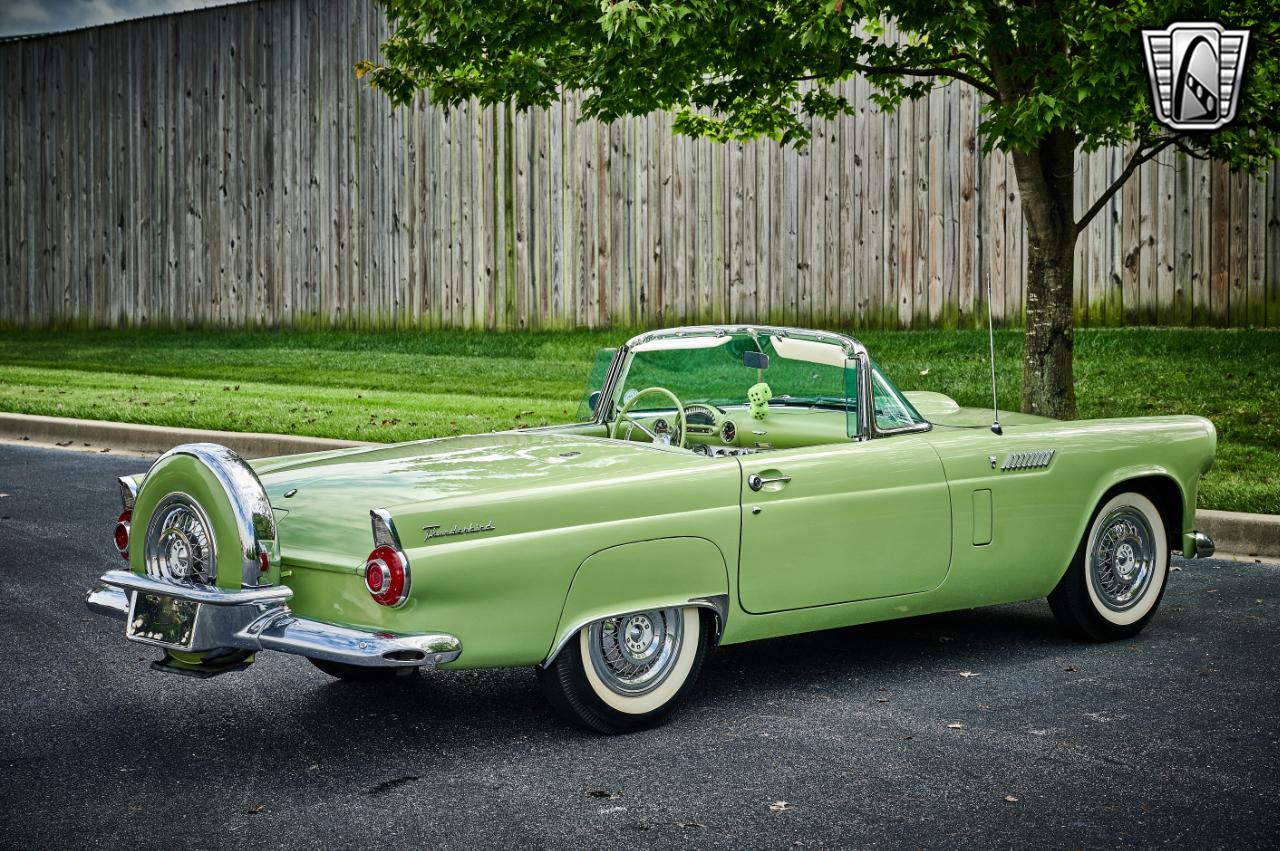 1956 Ford Thunderbird