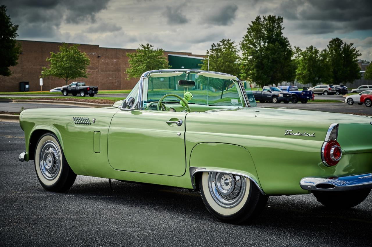 1956 Ford Thunderbird