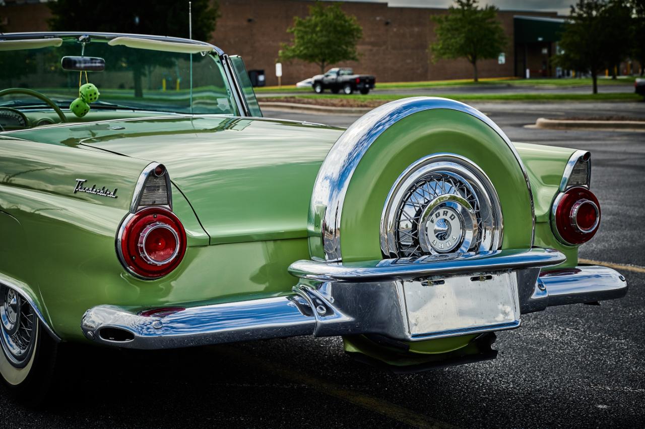 1956 Ford Thunderbird